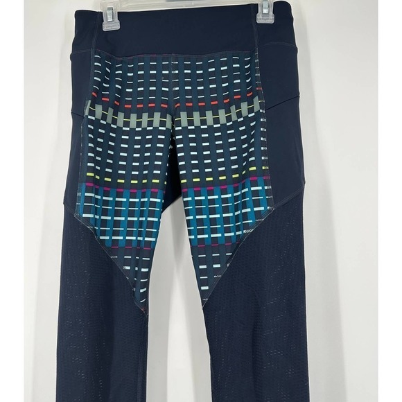 Athleta timeless Contender Capri women’s size M - Picture 5 of 10